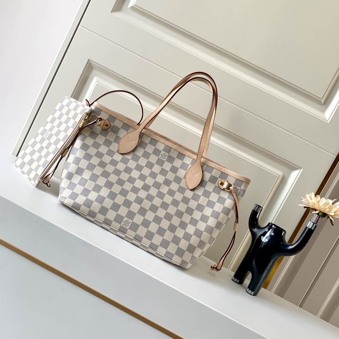 Louis Vuitton Shopping Bags